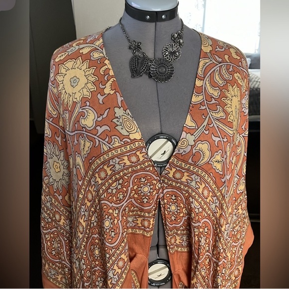 Free People Magic Dance Border Kimono. - Picture 6 of 6